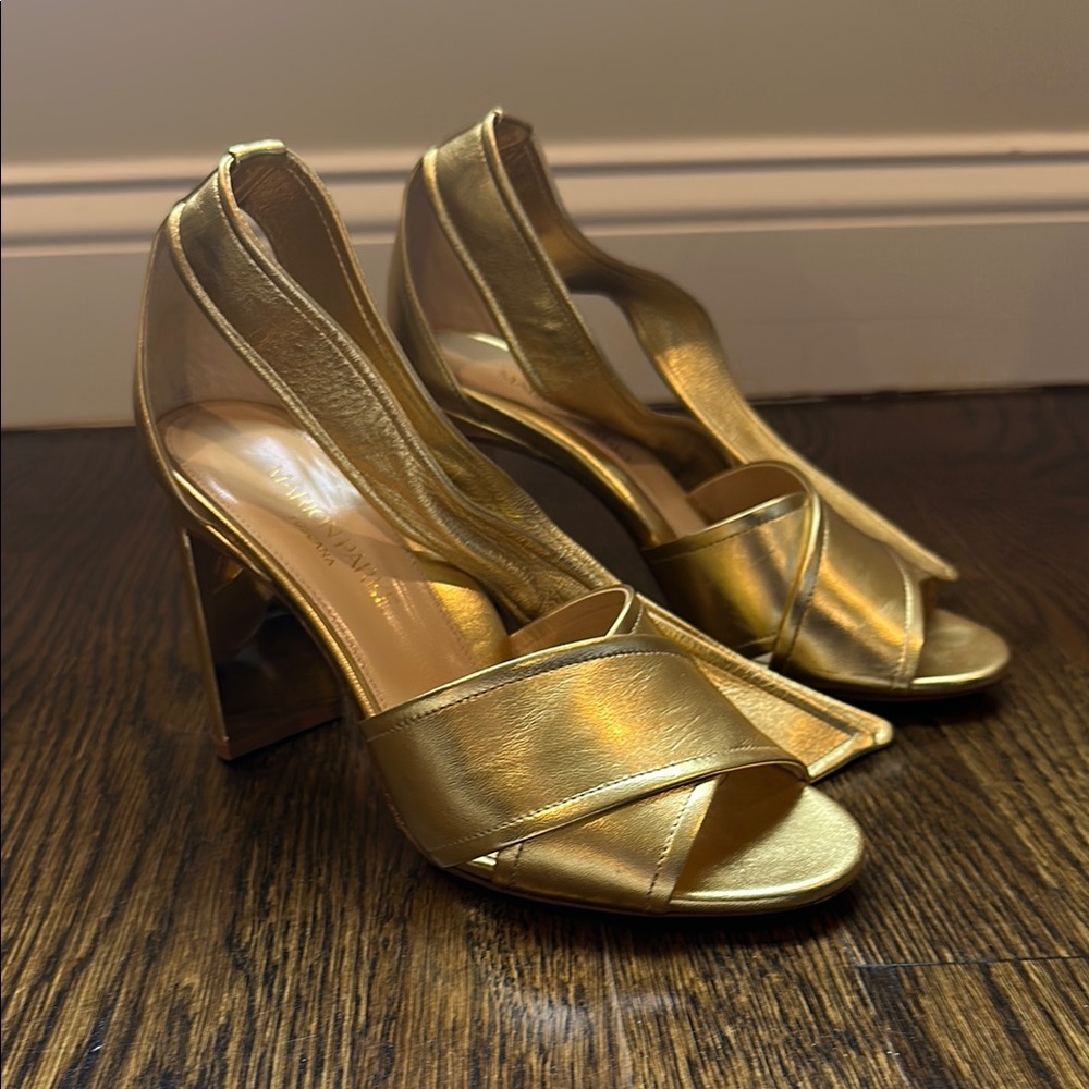 Elegant Gold Crossover Heels